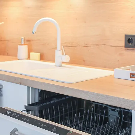 Relax - Fuer Familien, Stadtnah, Mit Parkplatz Apartamento