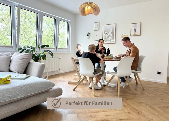 Relax - Fuer Familien, Stadtnah, Mit Parkplatz *